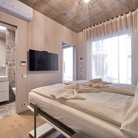 Rimska 14 Hotel apartamentowy 4*