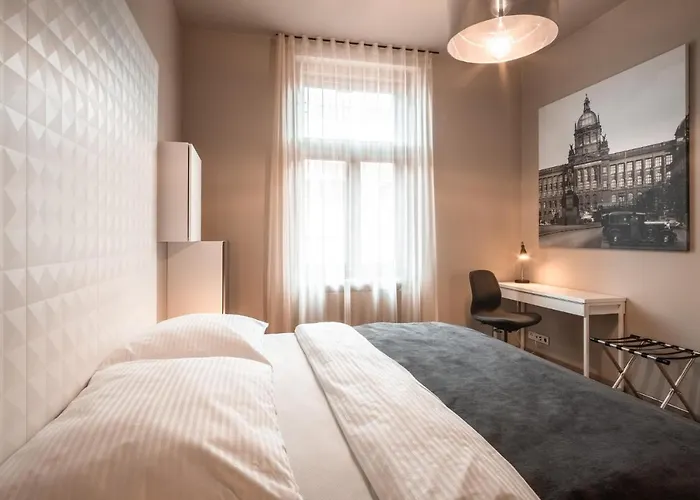 Lägenhetshotell Rimska 14 Prag