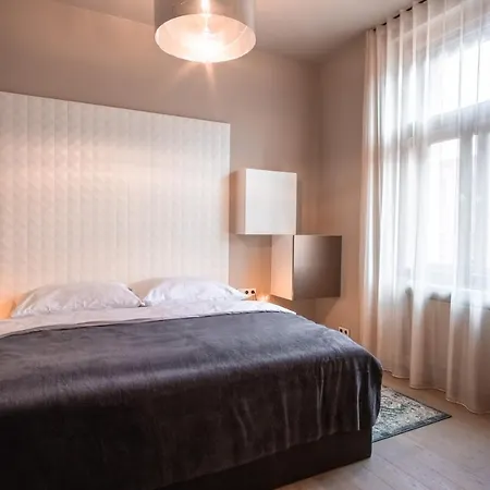 Apartmanhotel Rimska 14 4*