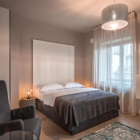 Rimska 14 Apartmanhotel Prága