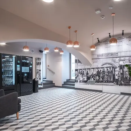 Rimska 14 Aparthotel 4*