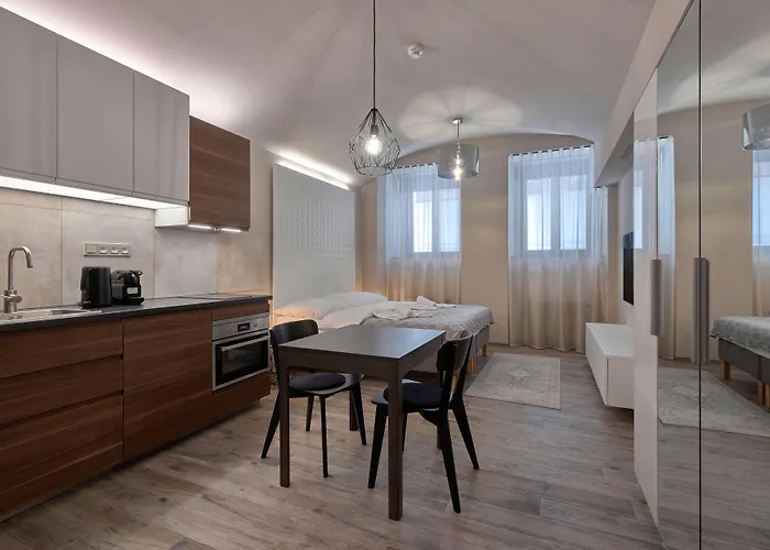 Rimska 14 Apartahotel 4*