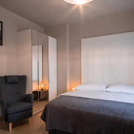 Aparthotel Rimska 14 Praag