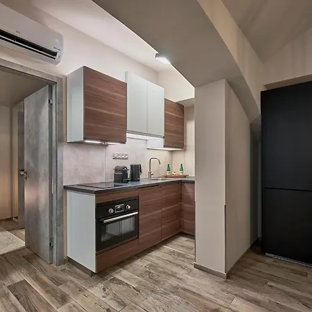 Aparthotel Rimska 14